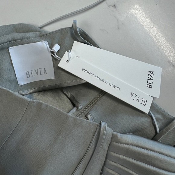 BEVZA
Gray Seashell Minidress - Picture 6 of 6